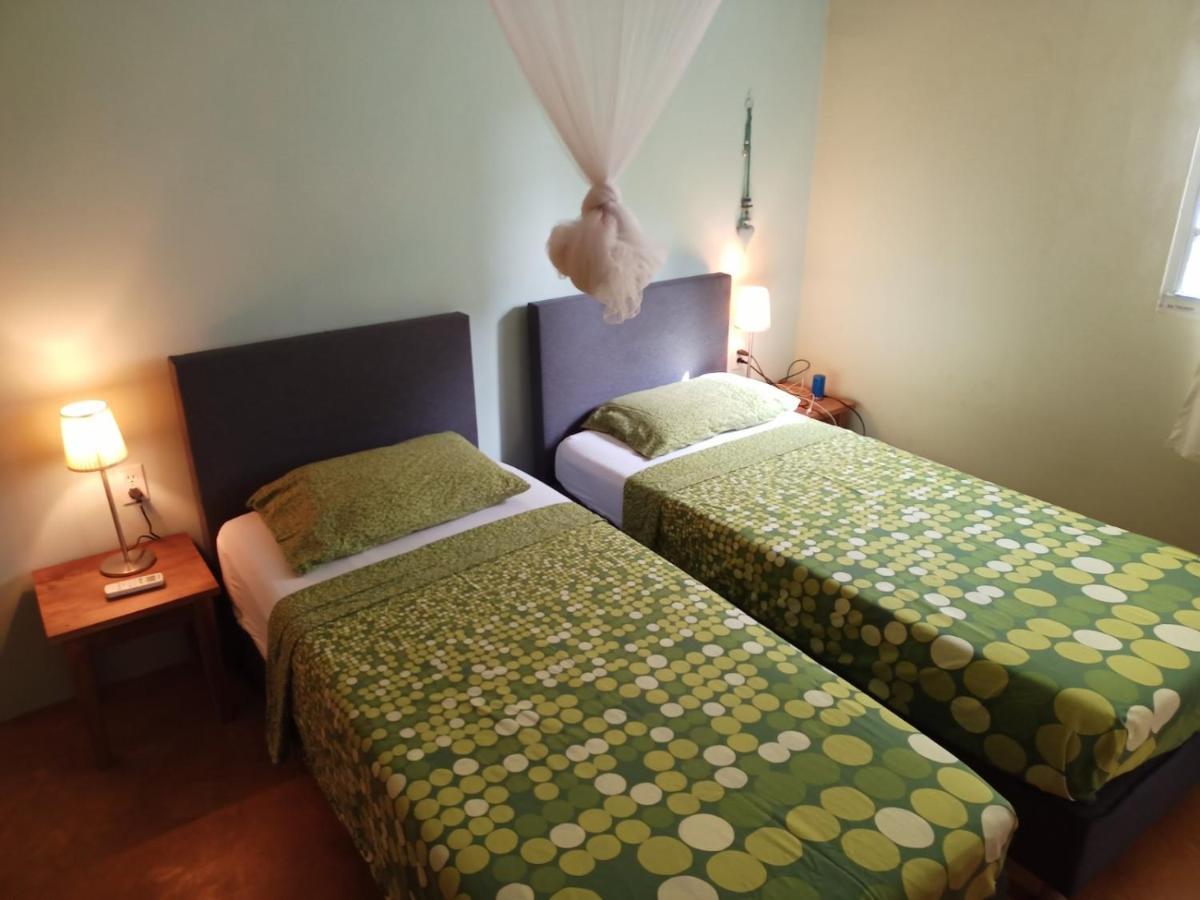 The Dive Hut - Boutique Apartments 克拉伦代克 外观 照片