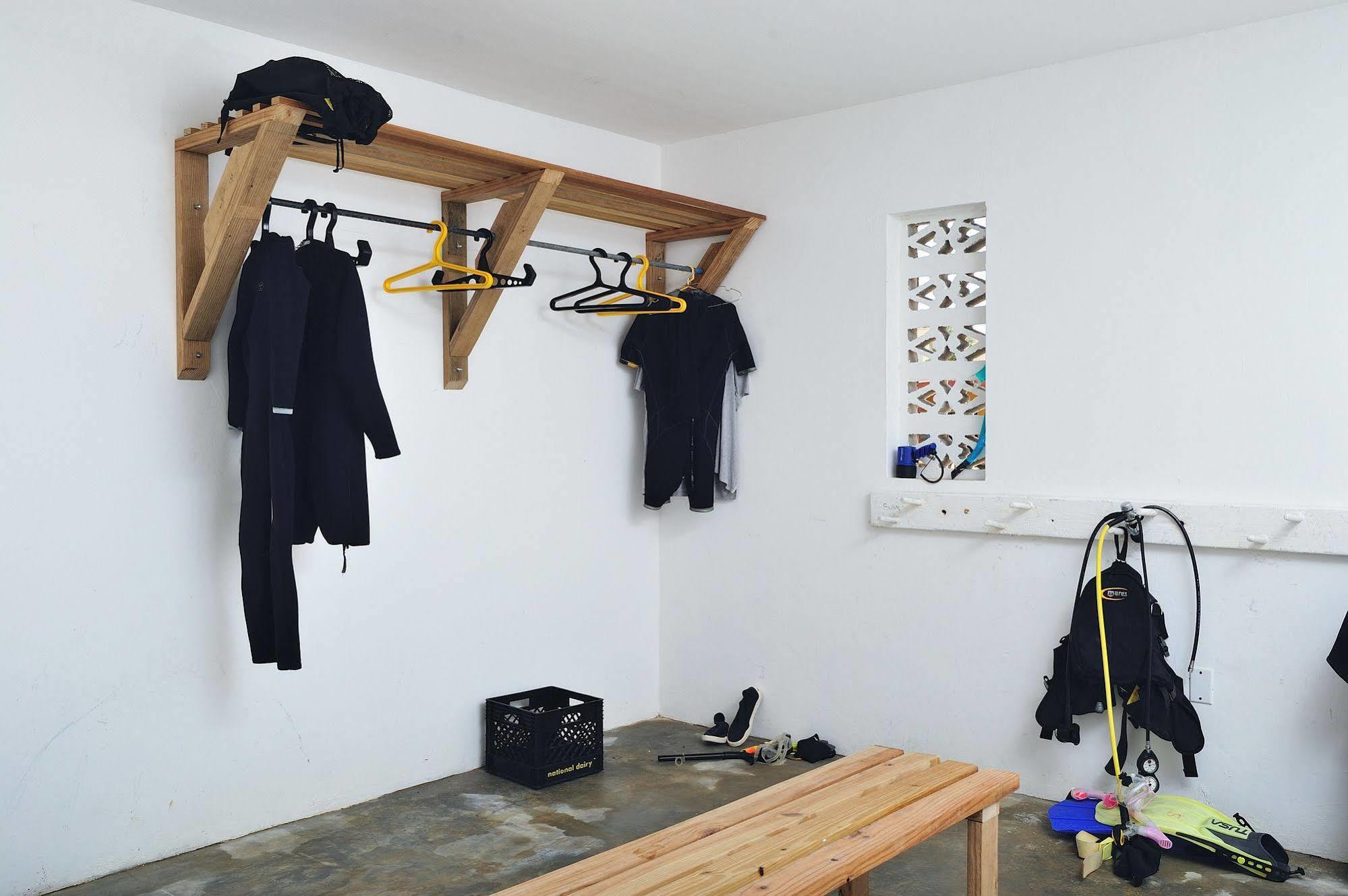 The Dive Hut - Boutique Apartments 克拉伦代克 外观 照片