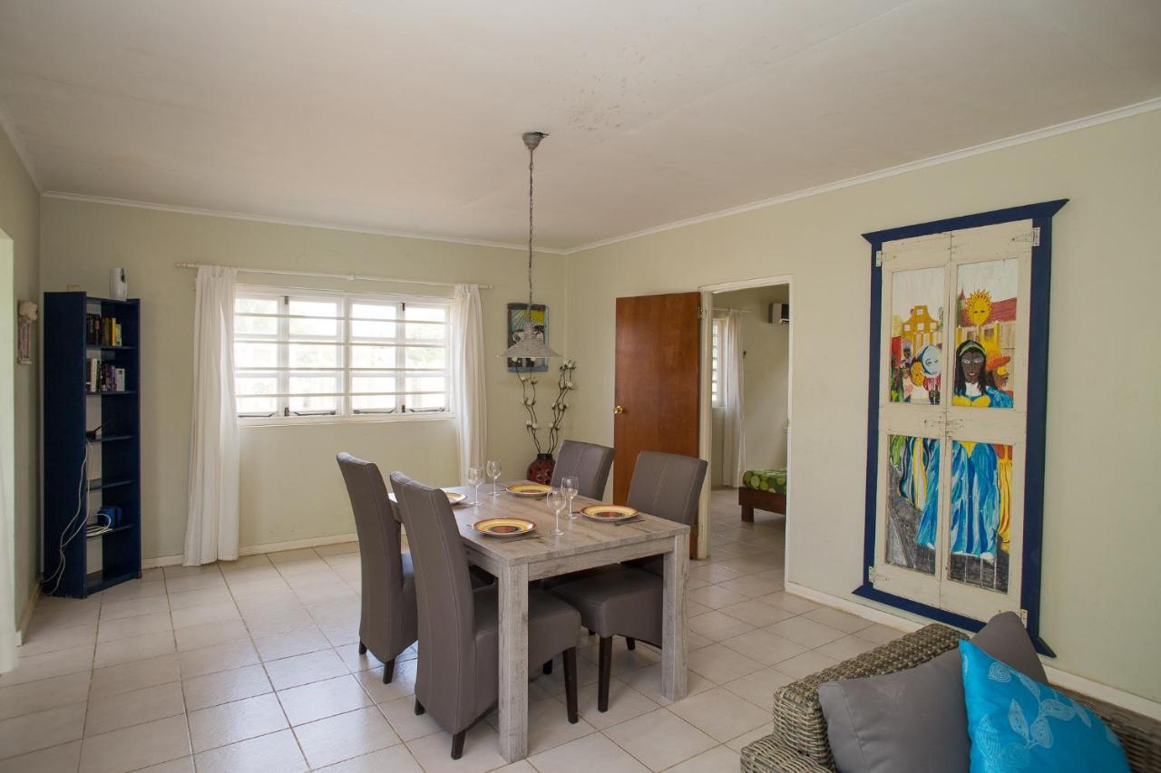 The Dive Hut - Boutique Apartments 克拉伦代克 外观 照片