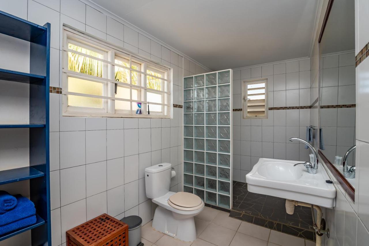The Dive Hut - Boutique Apartments 克拉伦代克 外观 照片